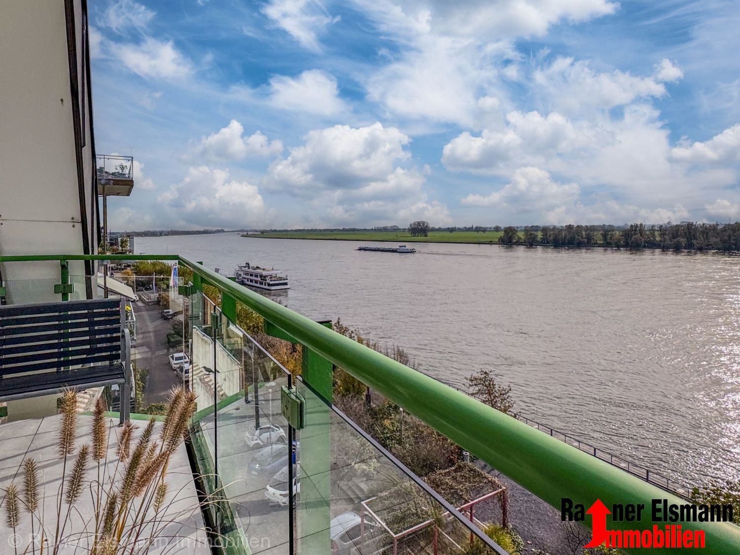 Emmerich am Rhein: Emmerich: Exklusive Maisonettewohnung mit Rheinblick Emmerich am Rhein: Emmerich: Exklusive Maisonettewohnung mit Rheinblick