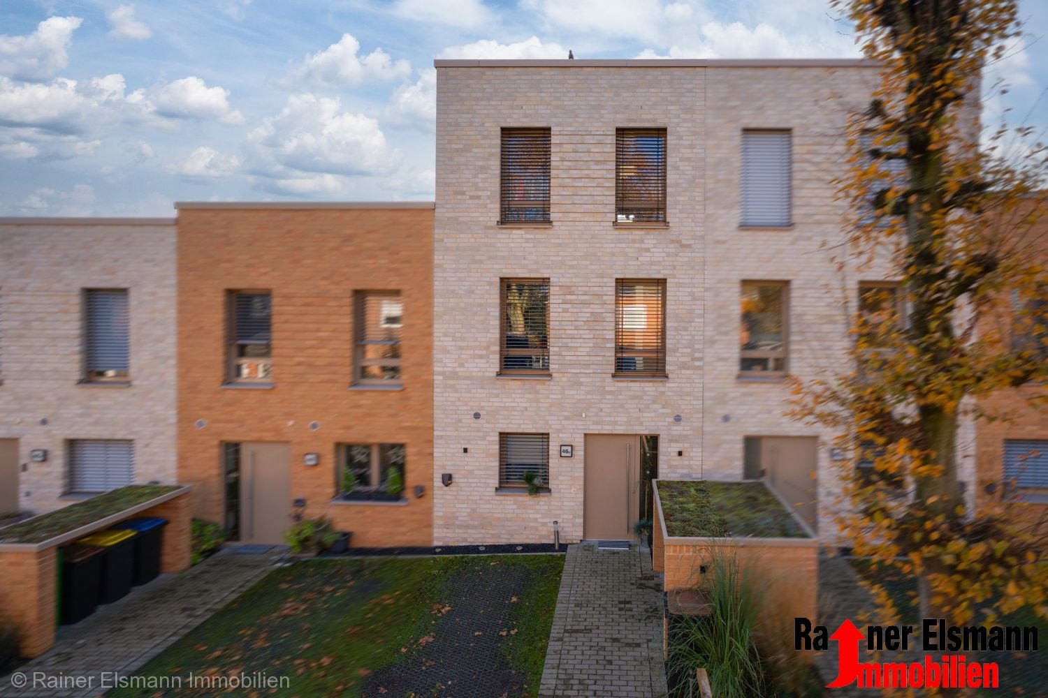 Emmerich am Rhein: Emmerich: Reihenmittel-Passivhaus in Klimaschutzsiedlung in zentraler Lage Emmerich am Rhein: Emmerich: Reihenmittel-Passivhaus in Klimaschutzsiedlung in zentraler Lage