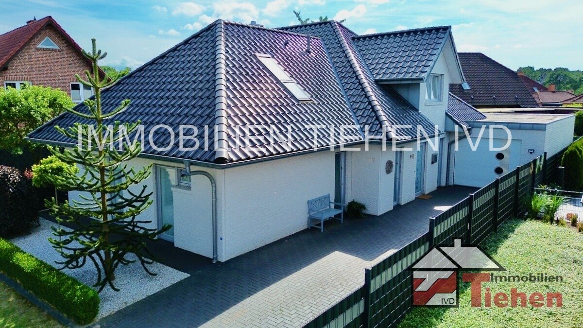 Haselünne: Exklusives Wohnerlebnis auf rund 225 m² – stilvoll, großzügig, einzigartig und PROVISIONSFREI! Haselünne: Exklusives Wohnerlebnis auf rund 225 m² – stilvoll, großzügig, einzigartig und PROVISIONSFREI!