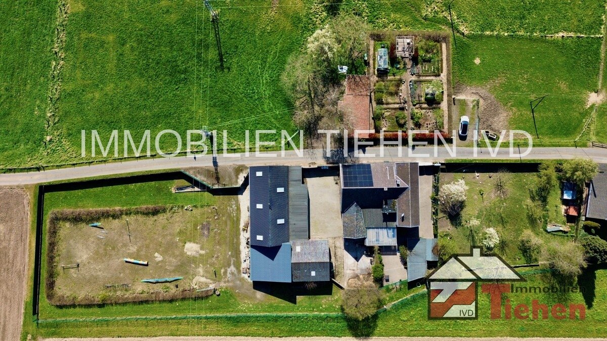 6 6
