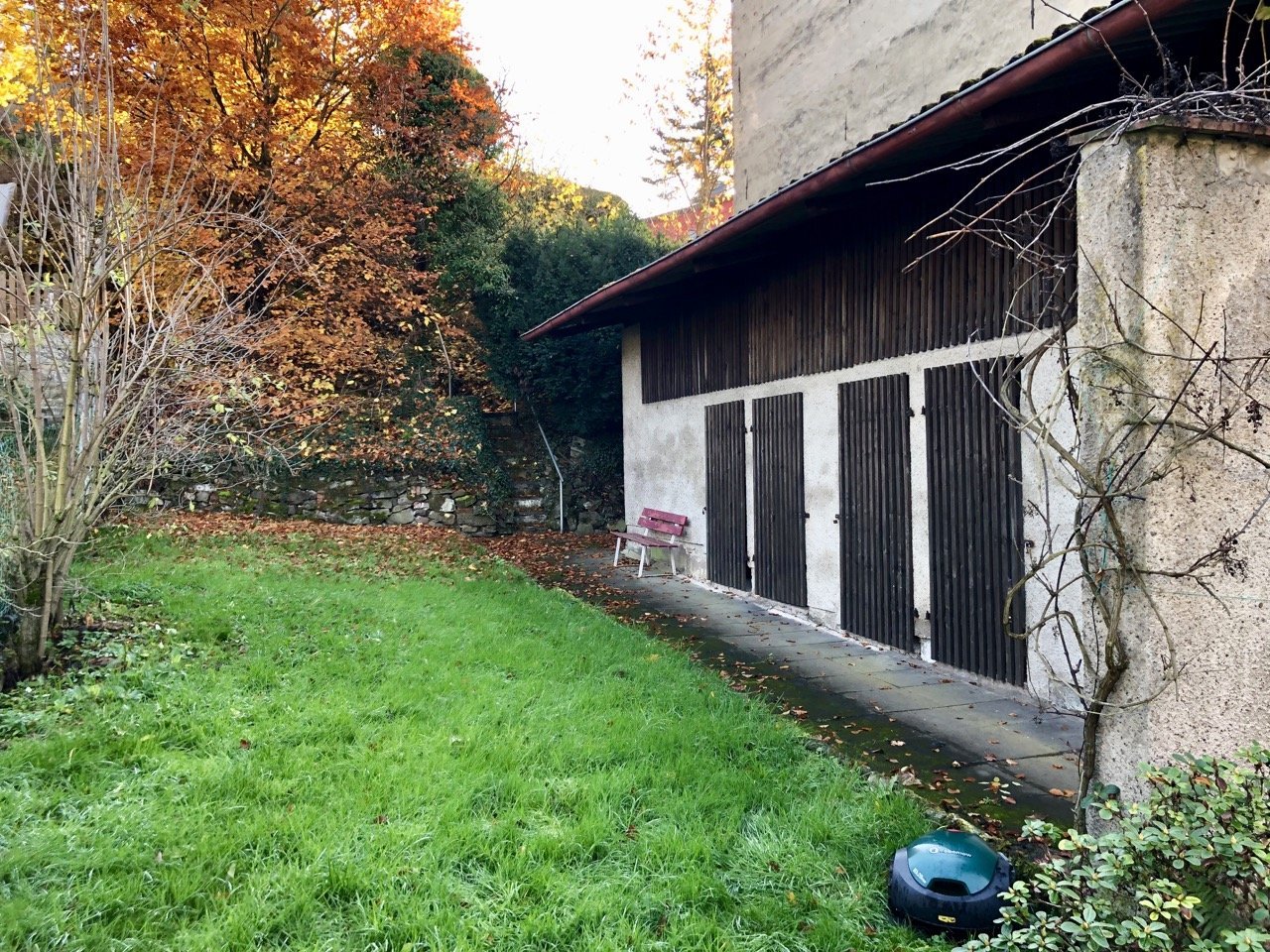 Garten mit Hofgebäude Teilansicht