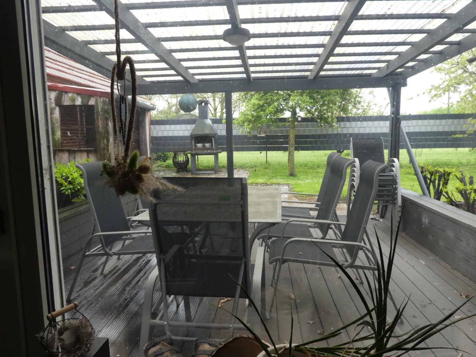 Überdachte Terrasse