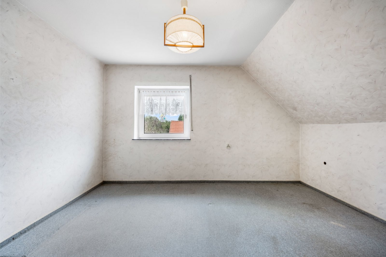 Schlafzimmer 4