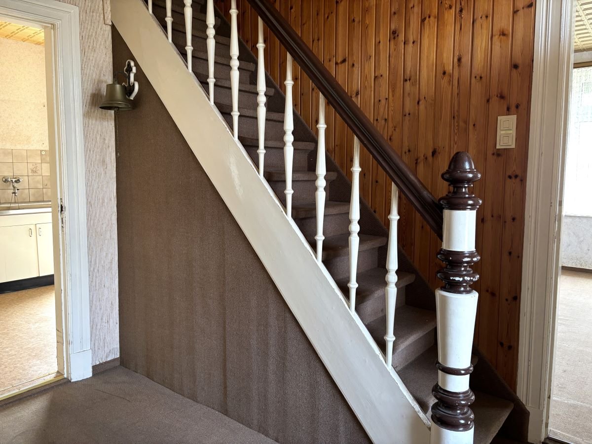 Flur mit Treppe zum Dachgeschoss