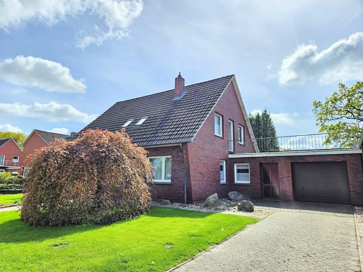 Eingangsbereich / Auffahrt 