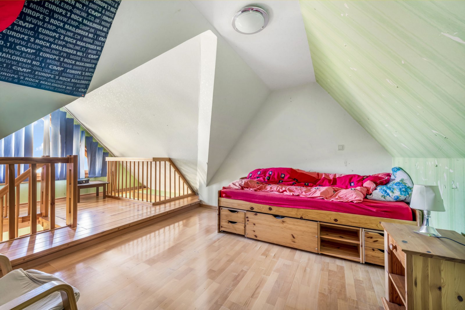 Schlafzimmer 4 (ausgebauter Dachboden) 