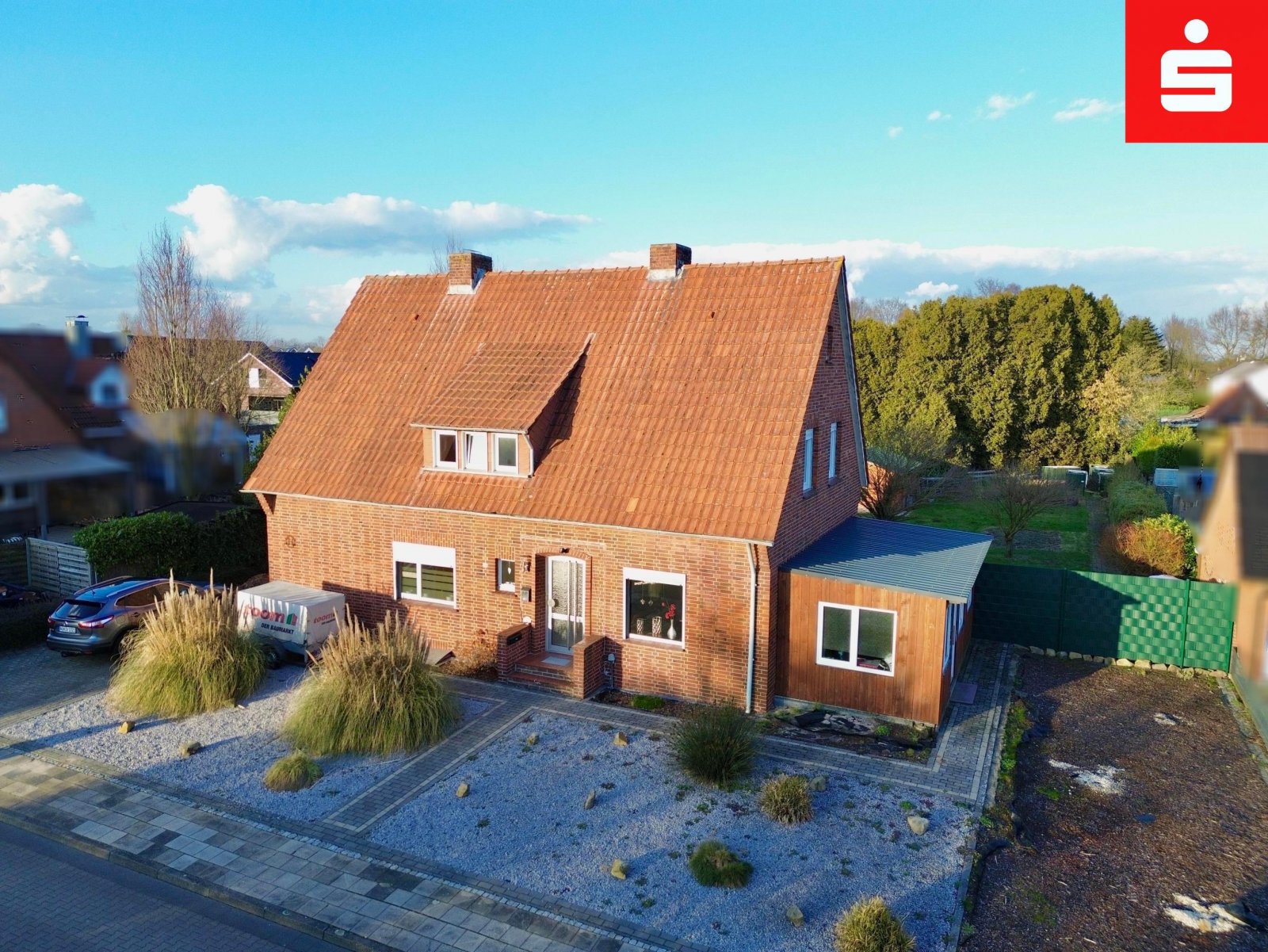 Straßenansicht