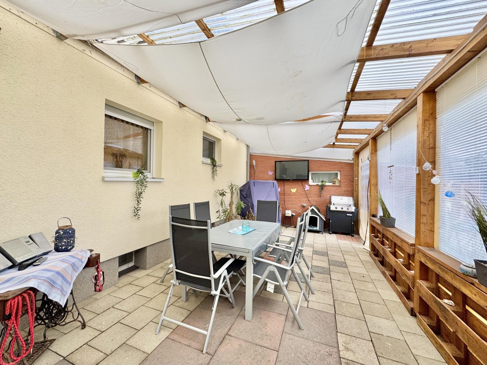 Überdachte Terrasse