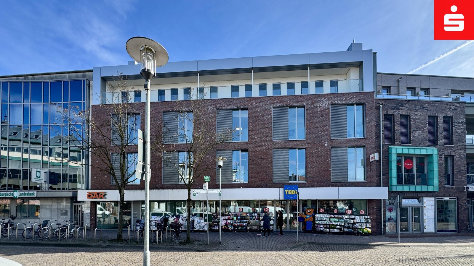 Straßenansicht
