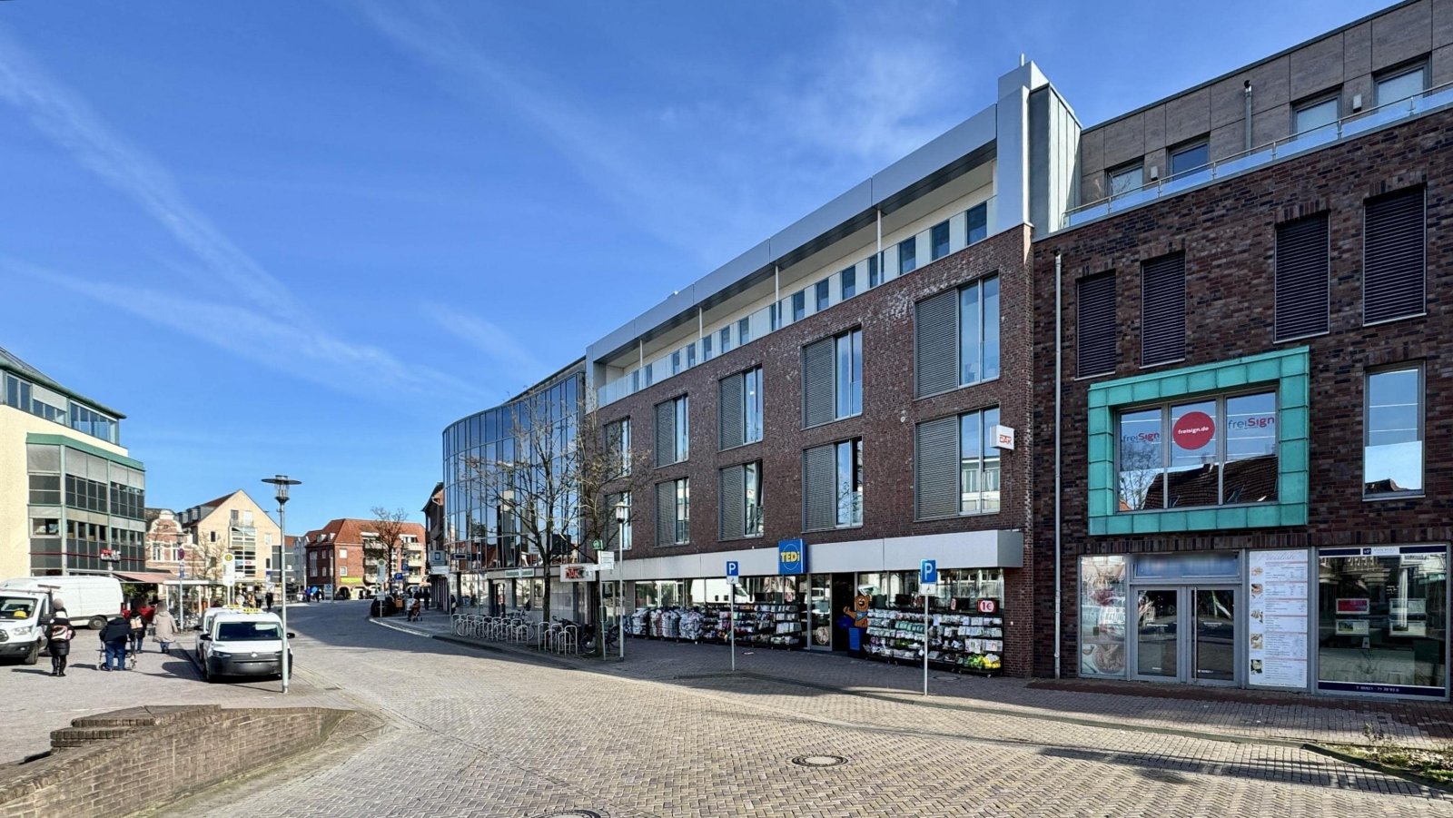 Straßenansicht
