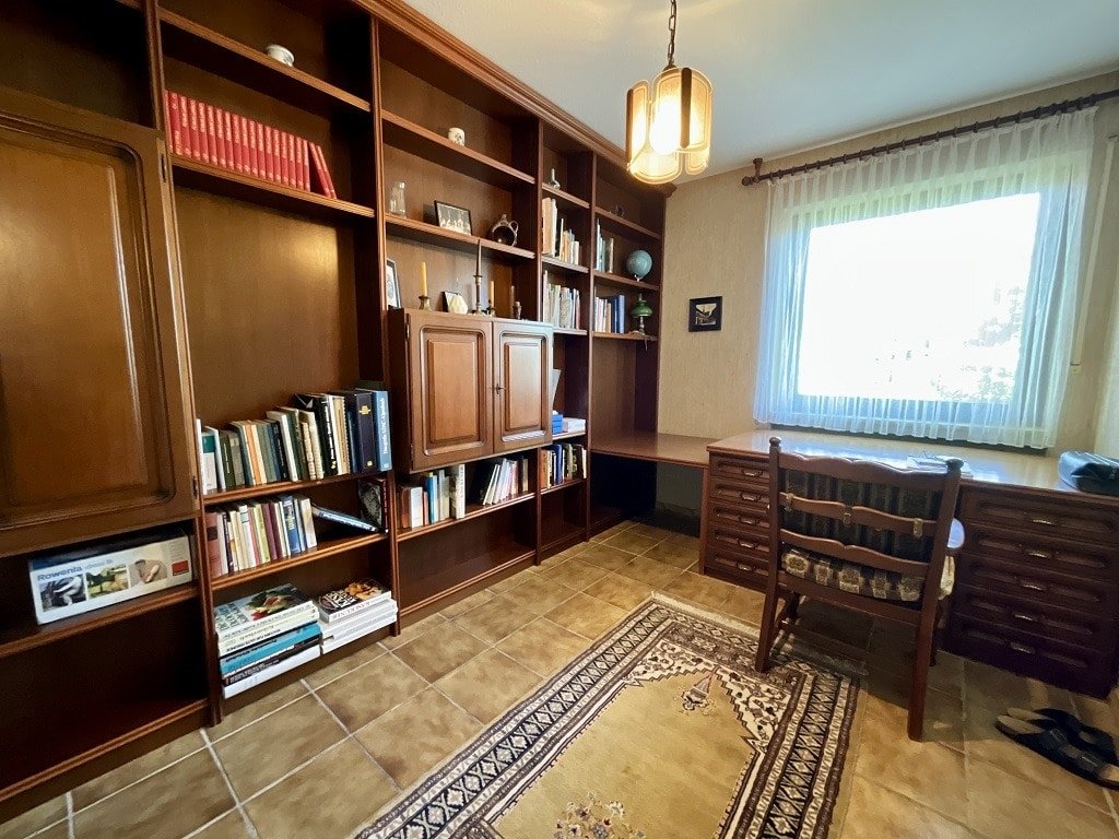 Büro/Schlafzimmer