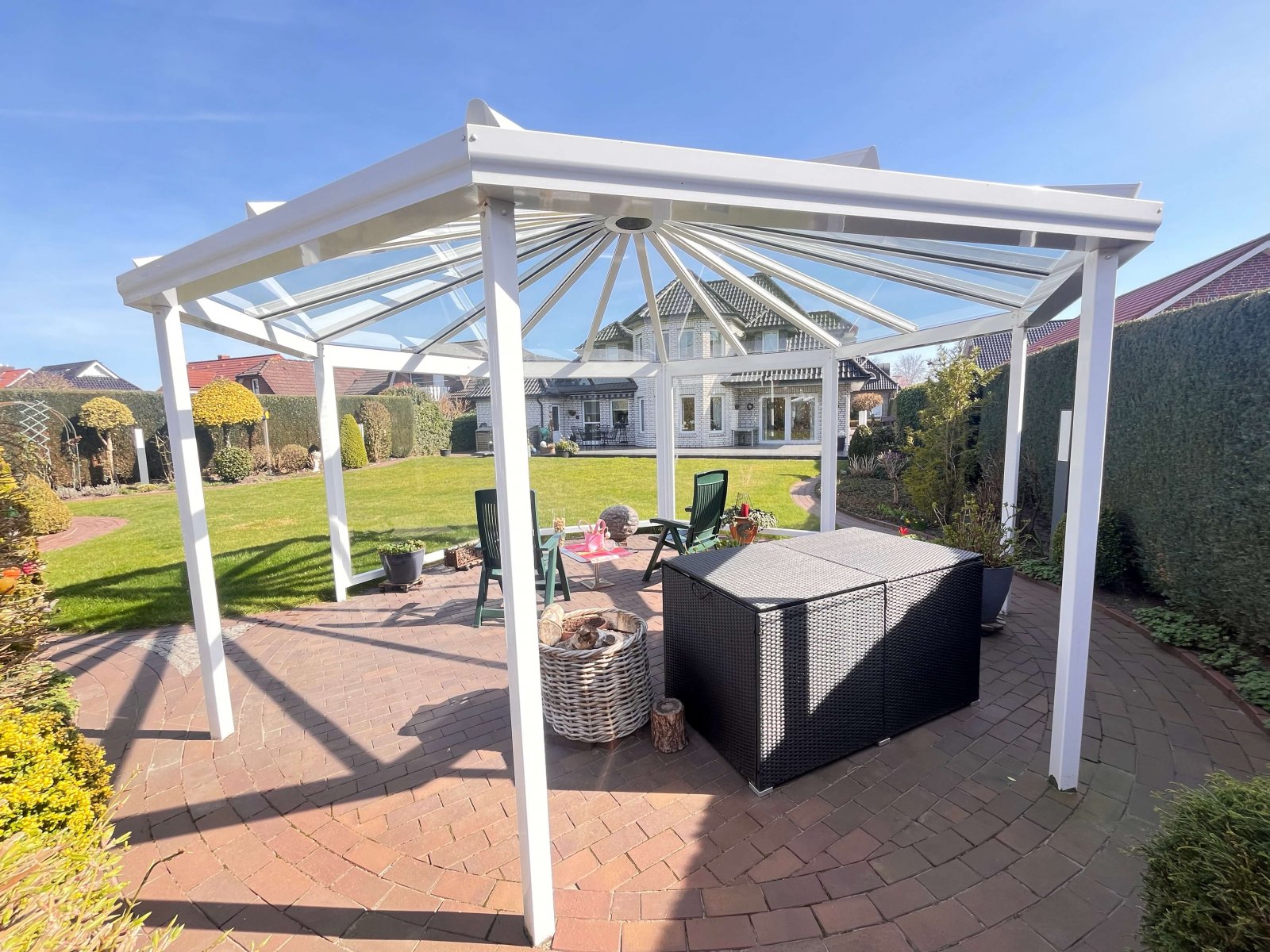 Gartenpavillon 