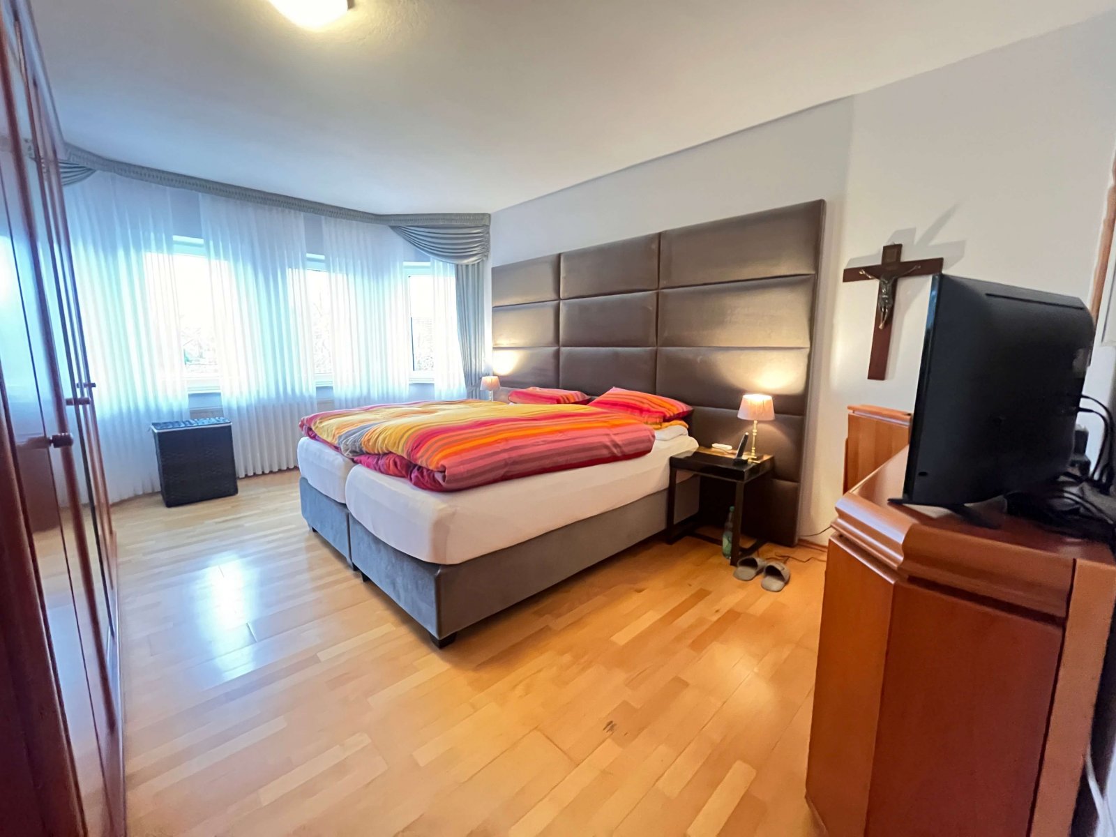Schlafzimmer mit Erker