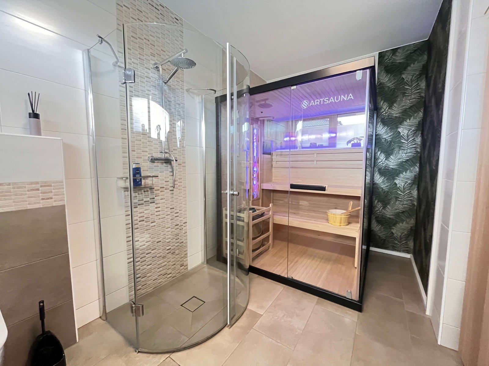 Duschbad mit Sauna