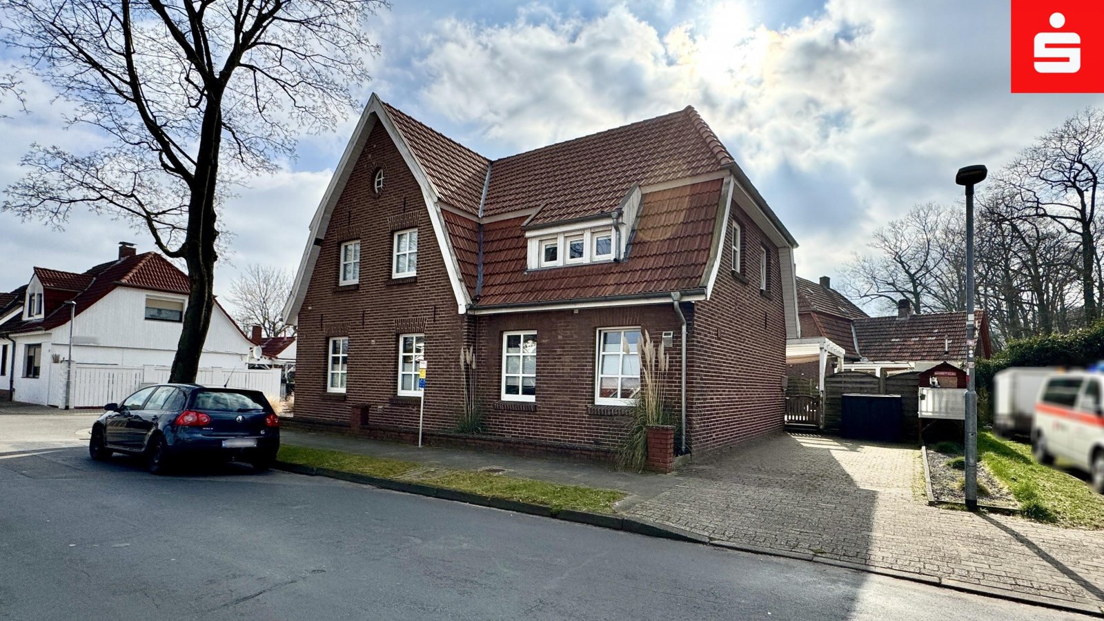Straßenansicht