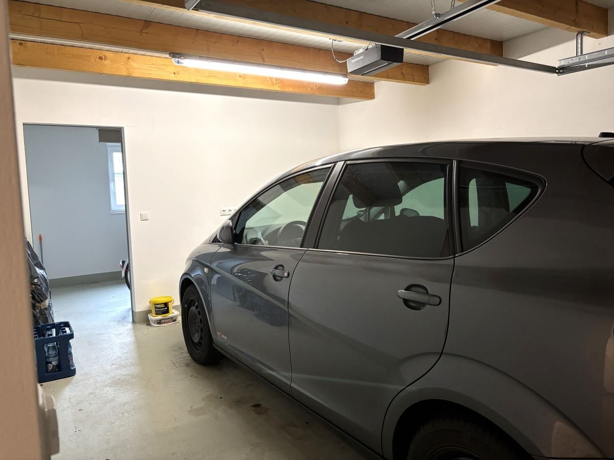 geräumige Garage