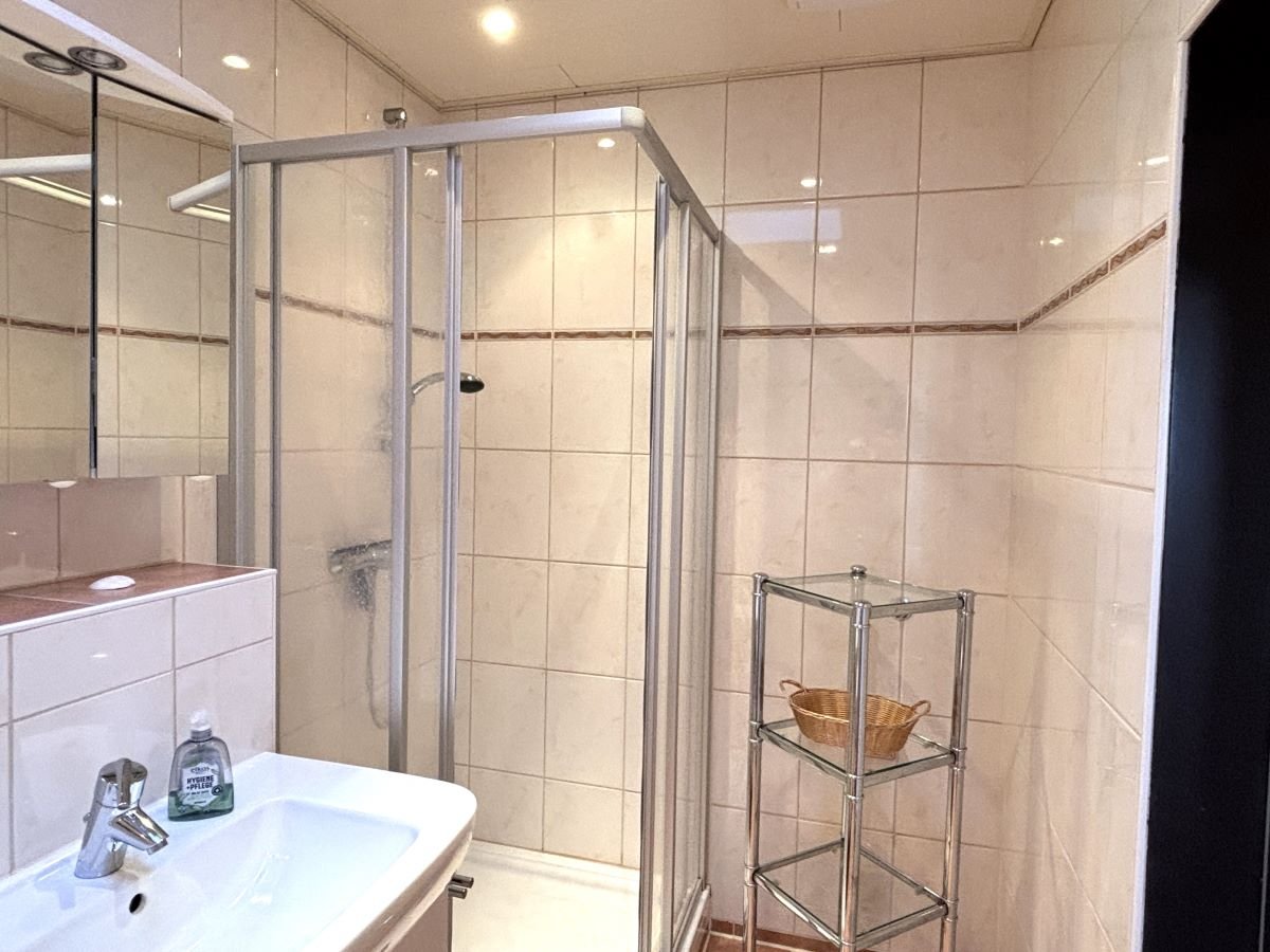 große Dusche