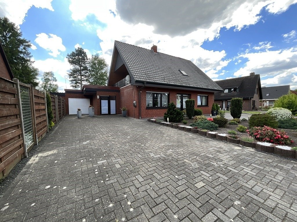 Straßenansicht