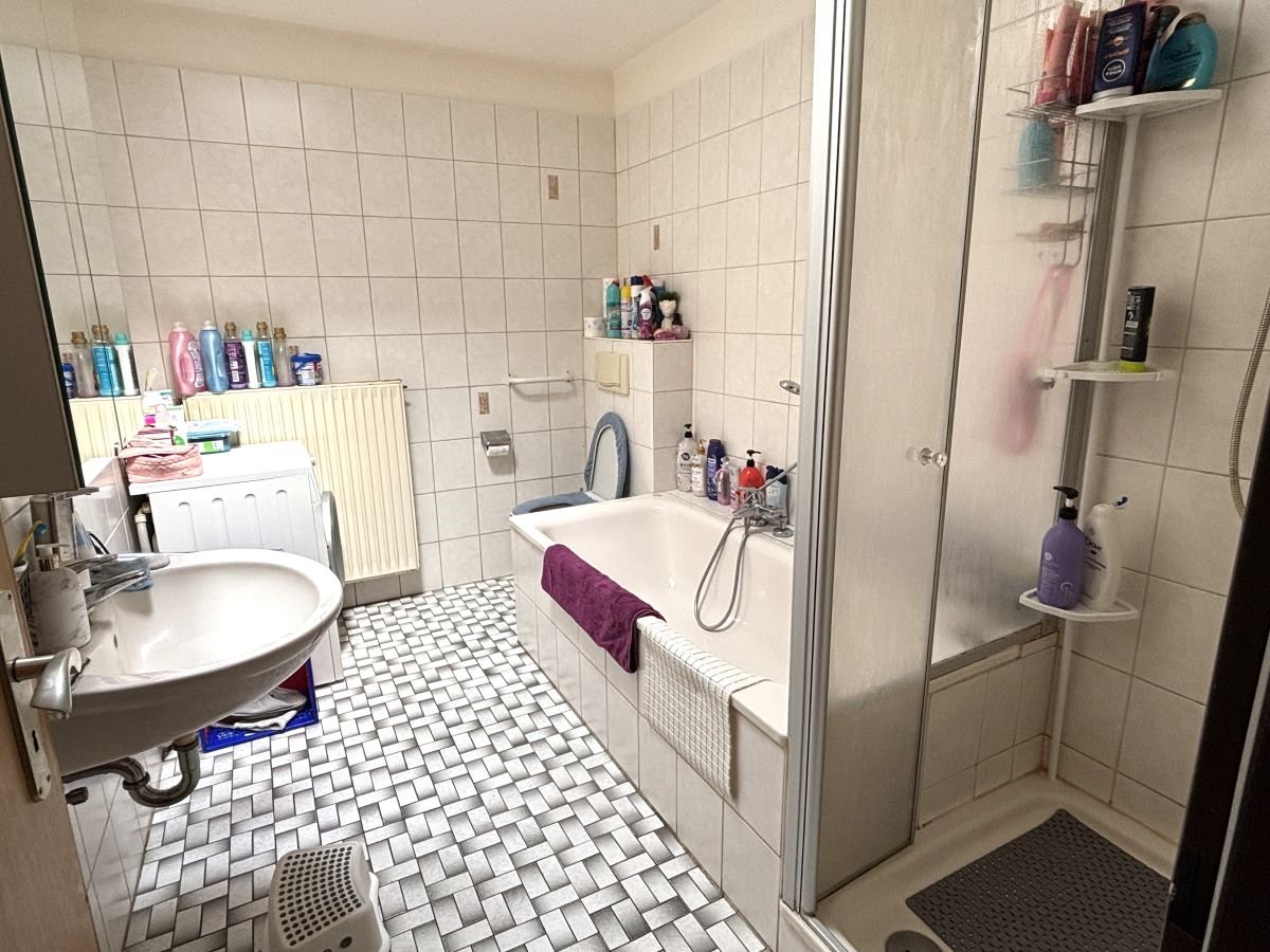 helles Badezimmer