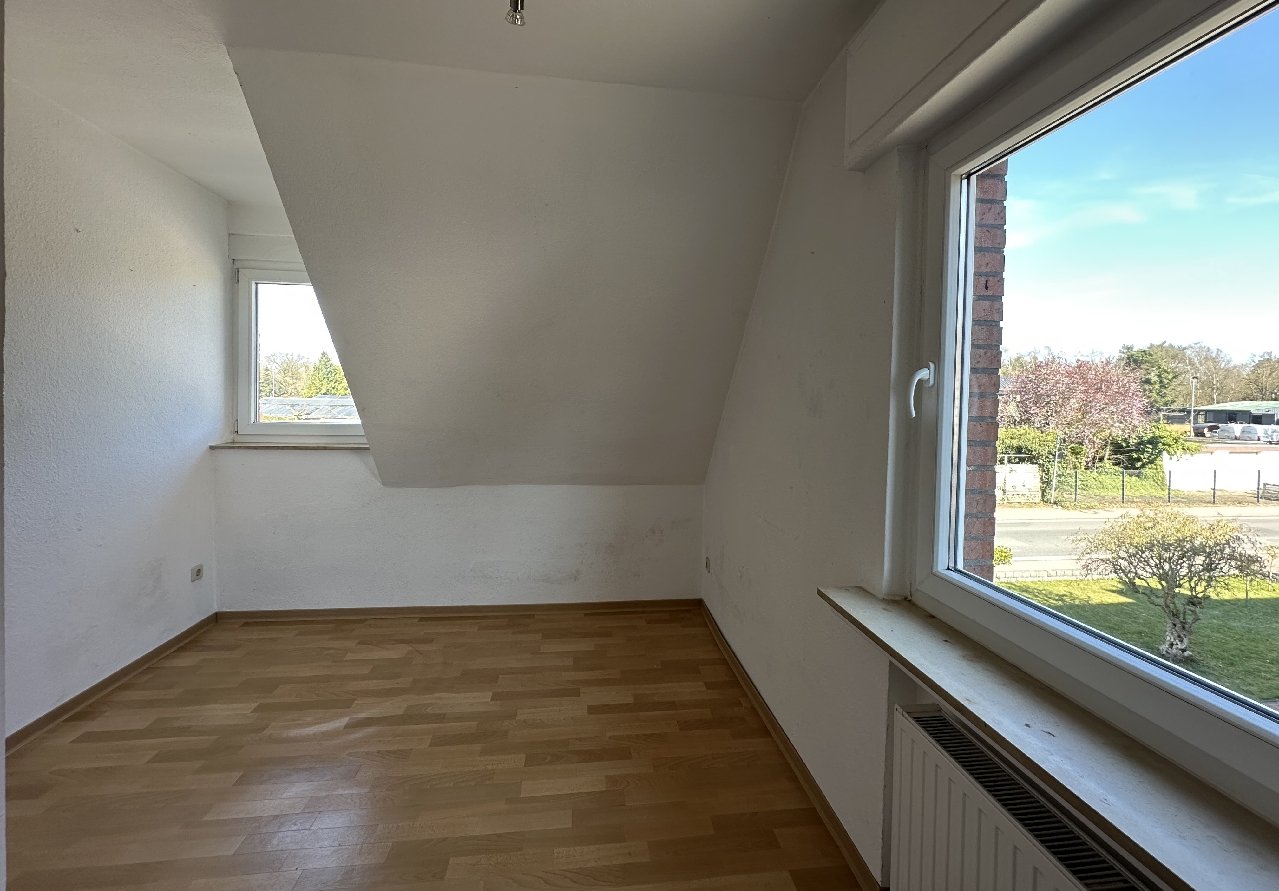 Kinderzimmer/Büro Dachgeschoss
