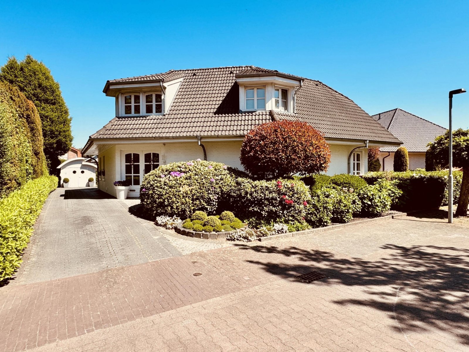 Straßenansicht
