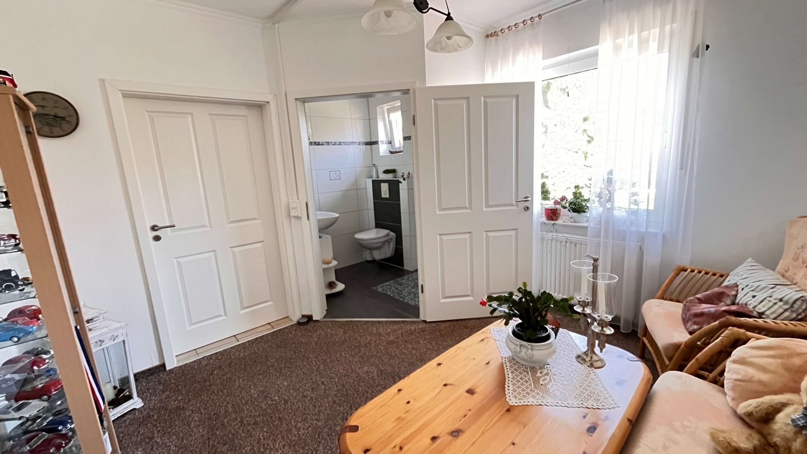 Gäste-/Arbeitszimmer