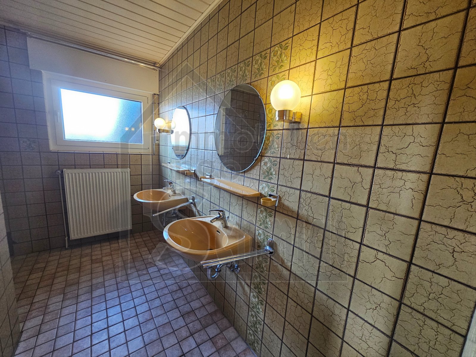 Badezimmer EG