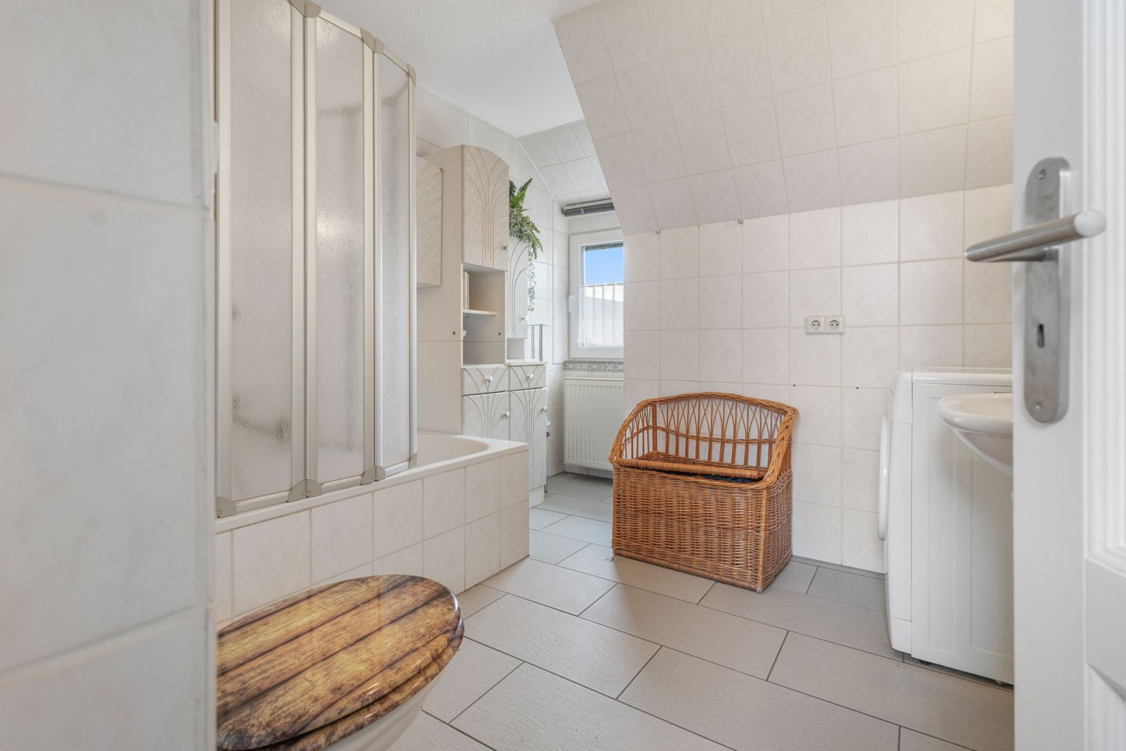 Tageslichtbad Dachgeschoss Wohnung 3