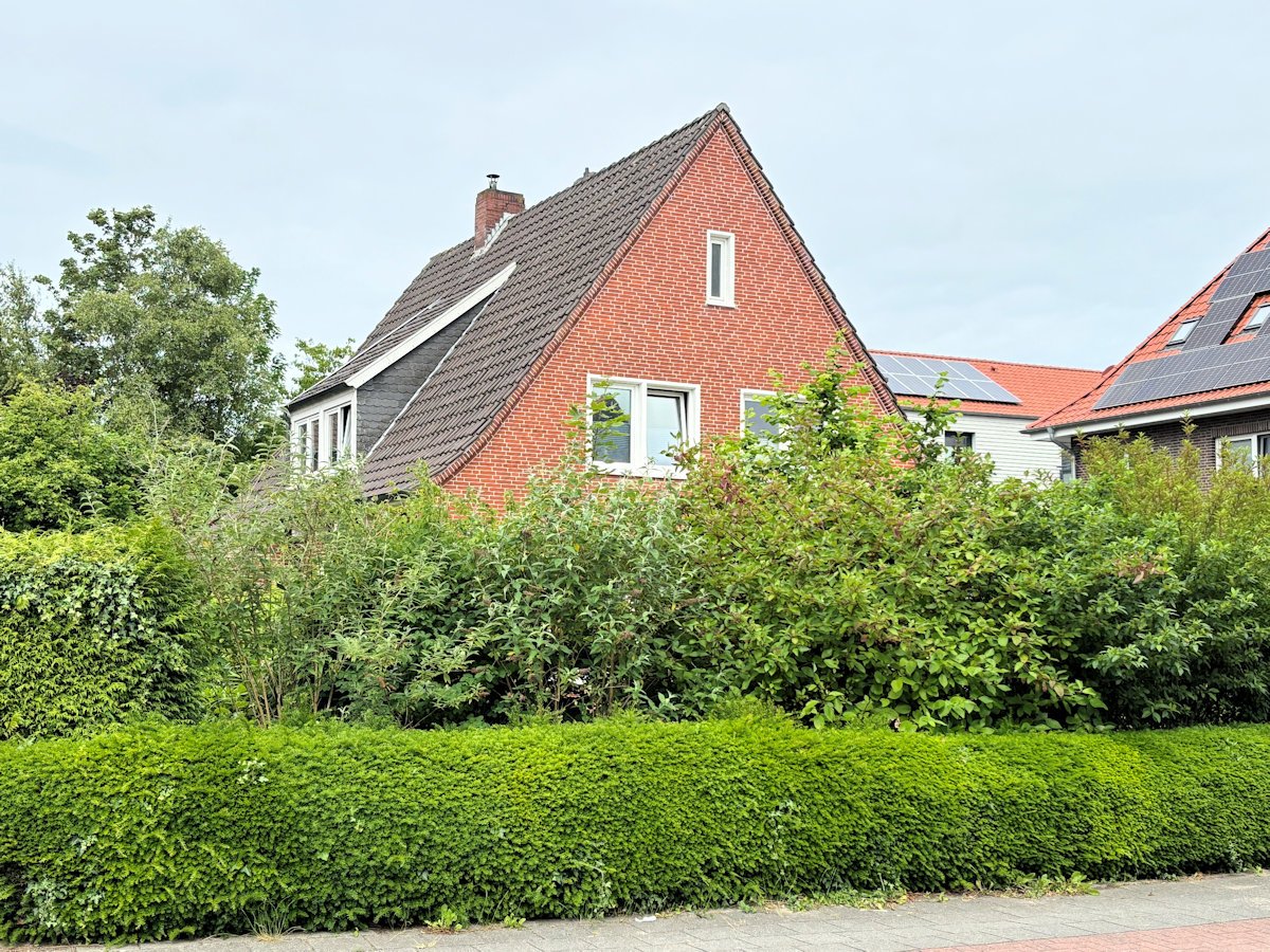 Straßenansicht