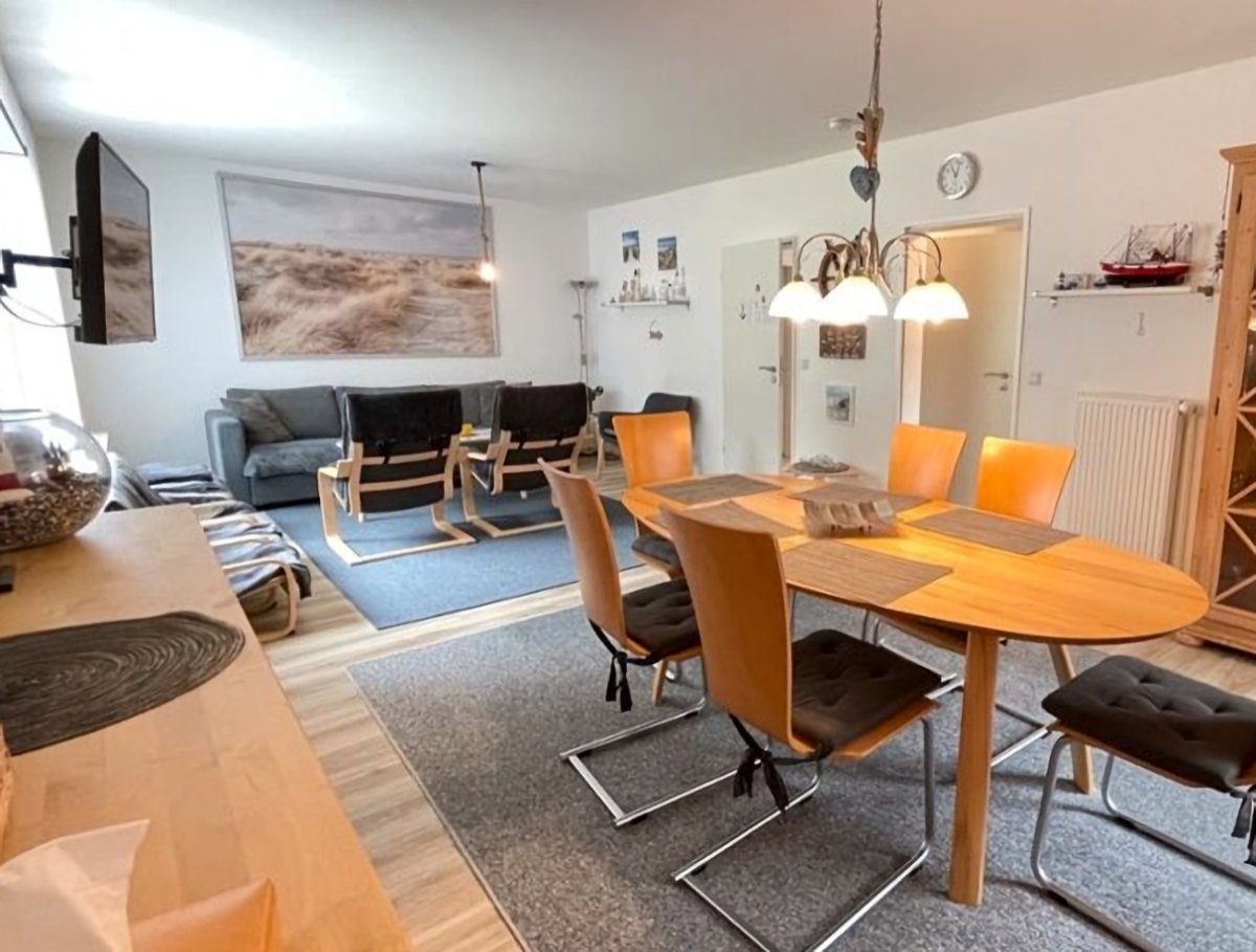Haus  2 - Wohn- und Esszimmer