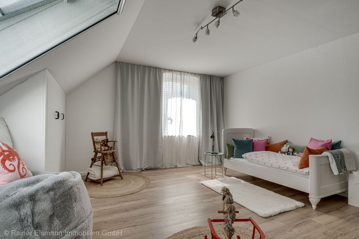Schlafzimmer 2 DG