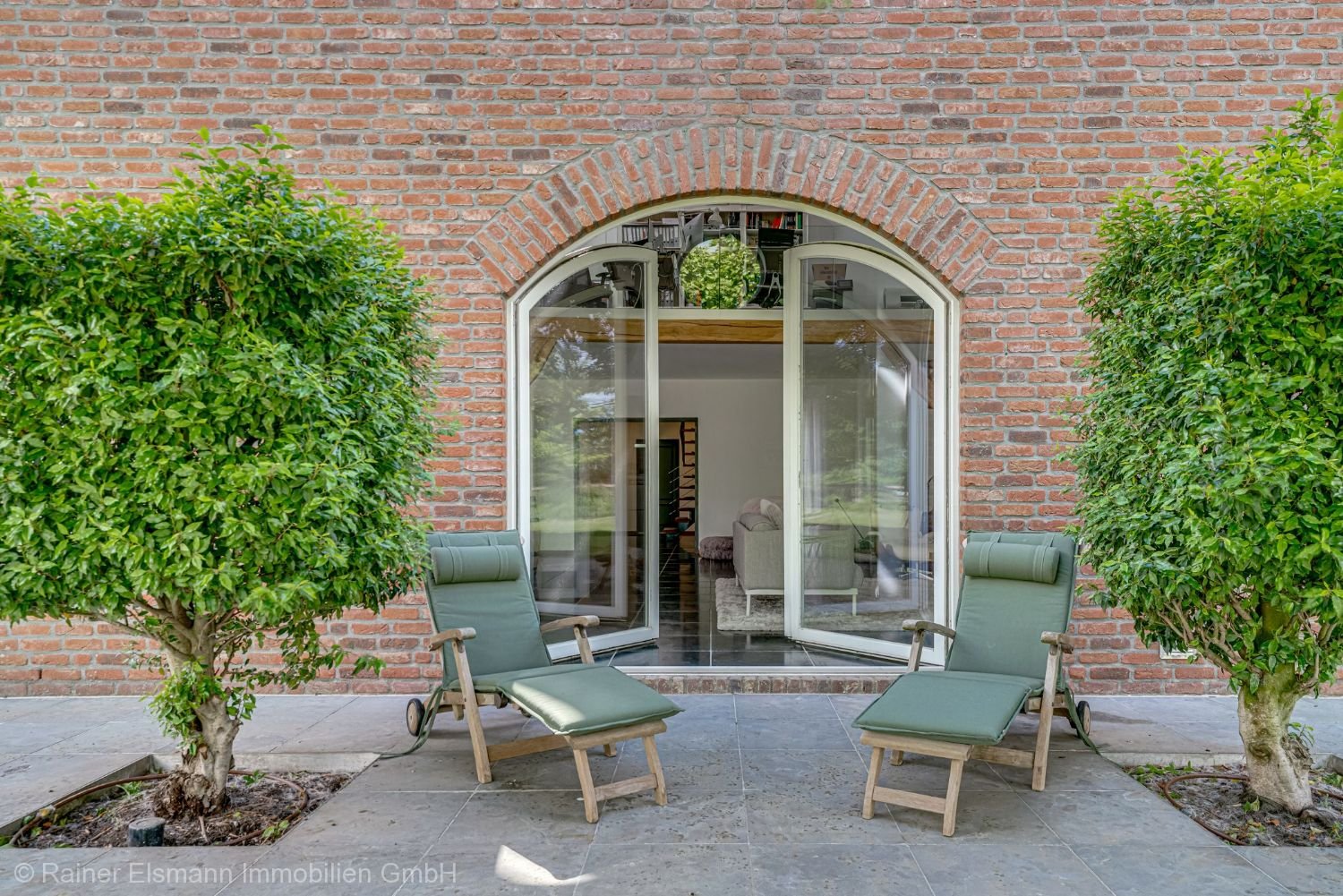 Terrasse an Wohn-/Essbereich