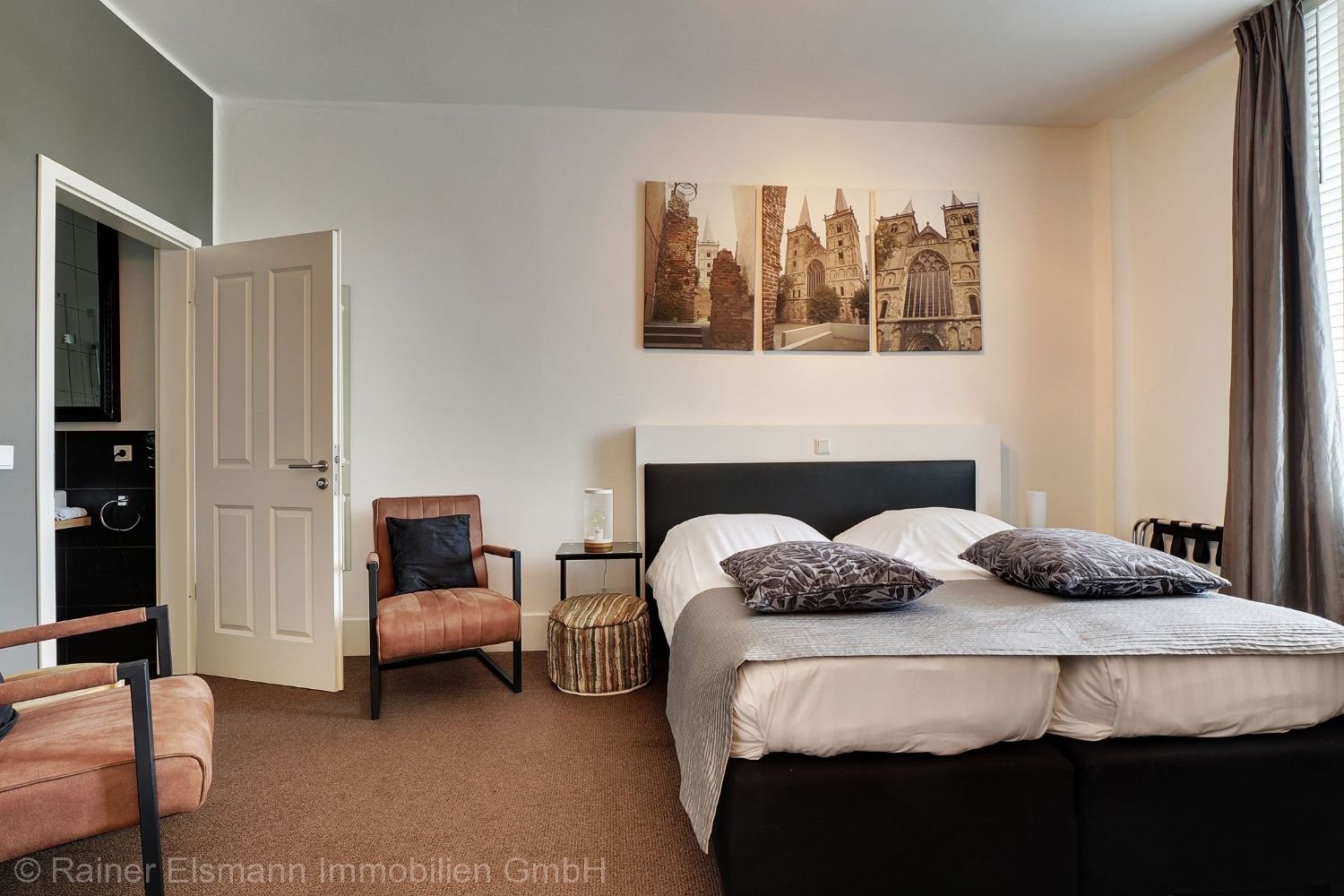 Schlafzimmer im EG