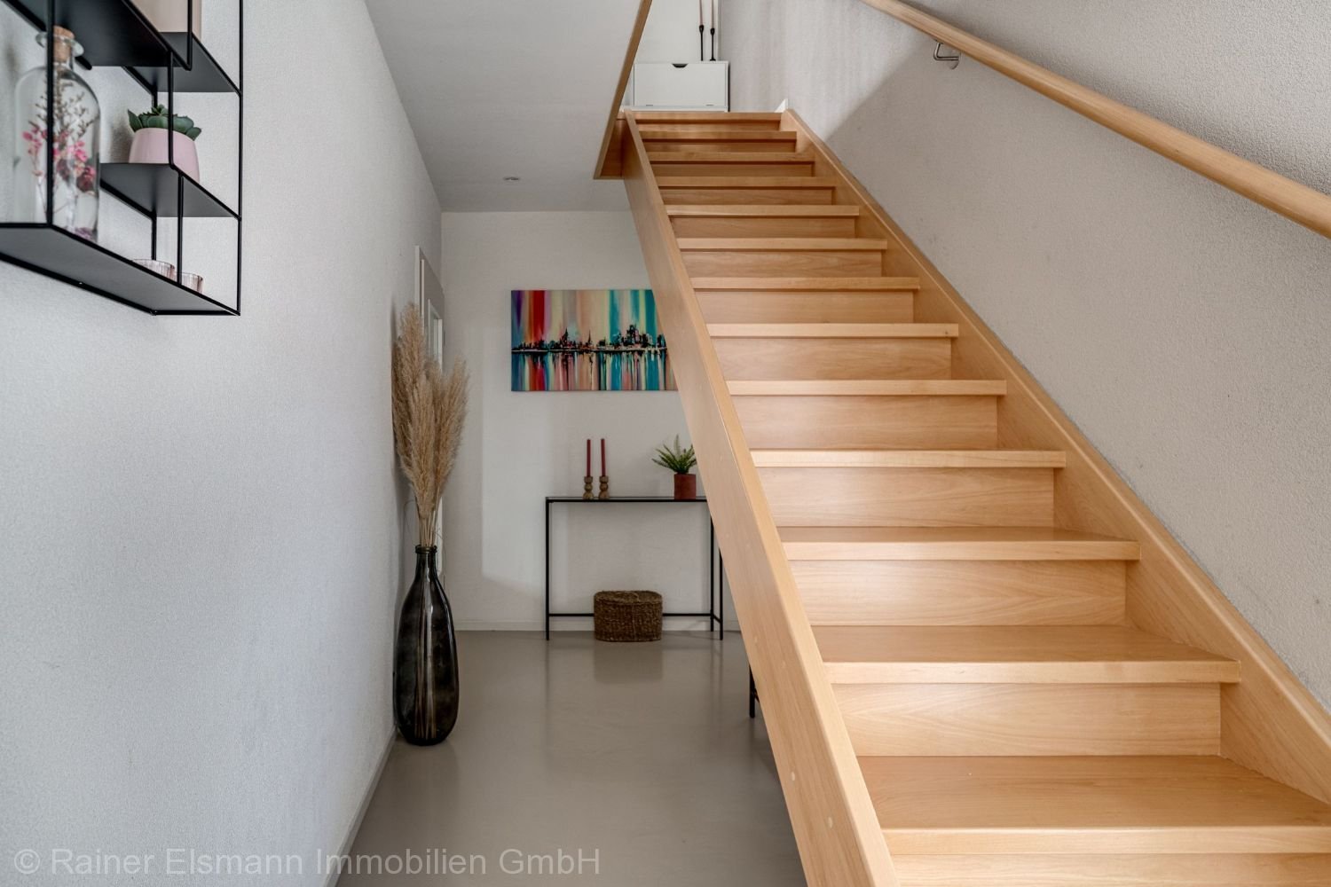 Treppe zum Dachgeschoss
