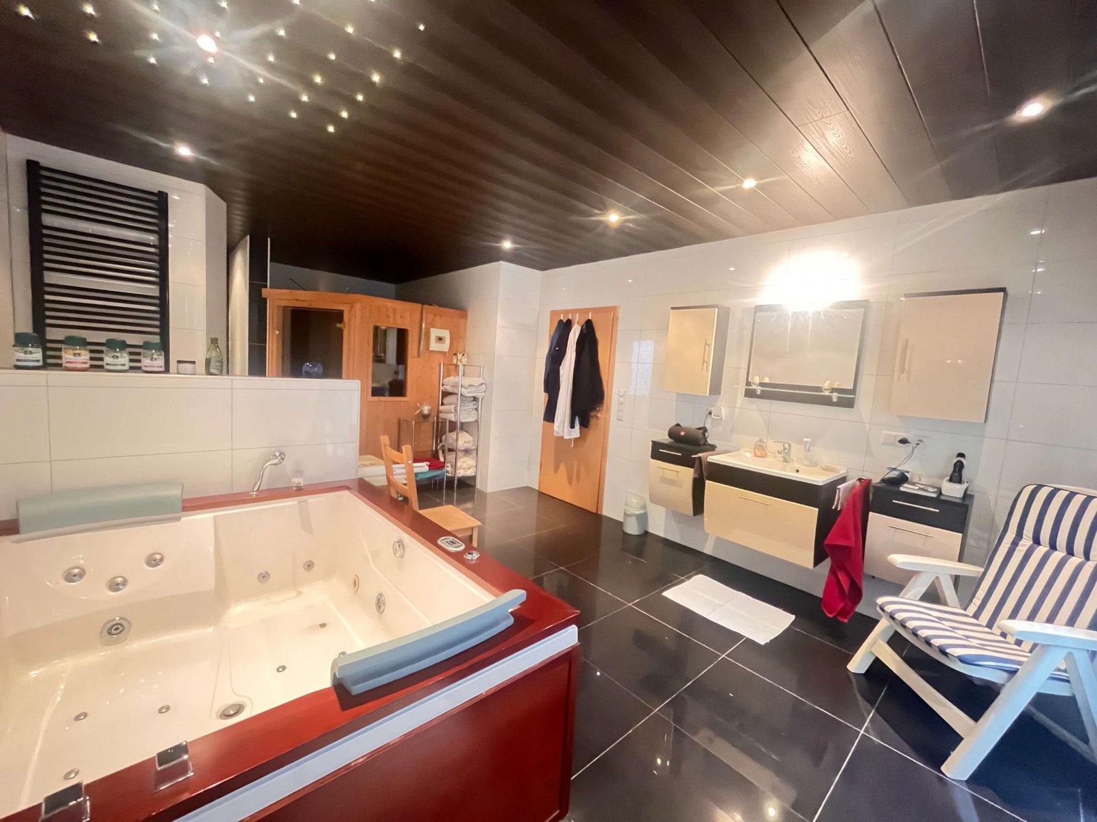 Bad mit Sauna