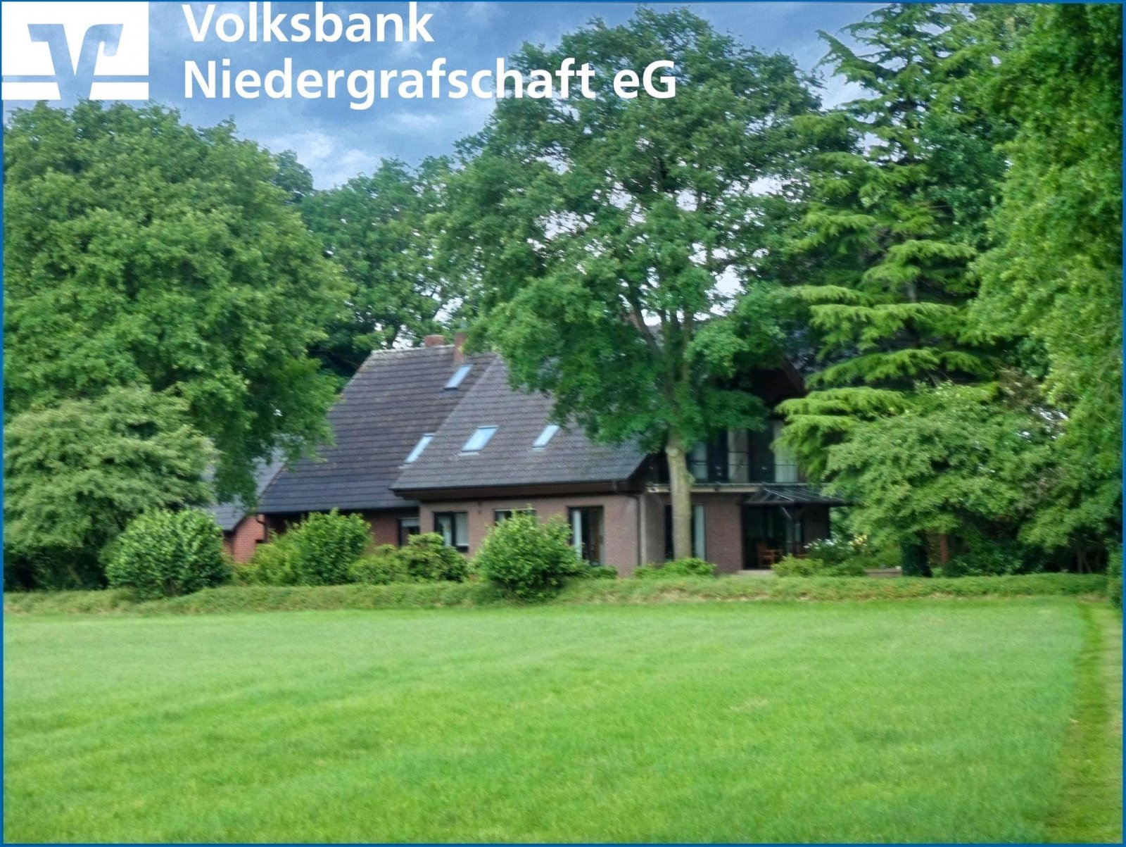 Blick auf Anwesen