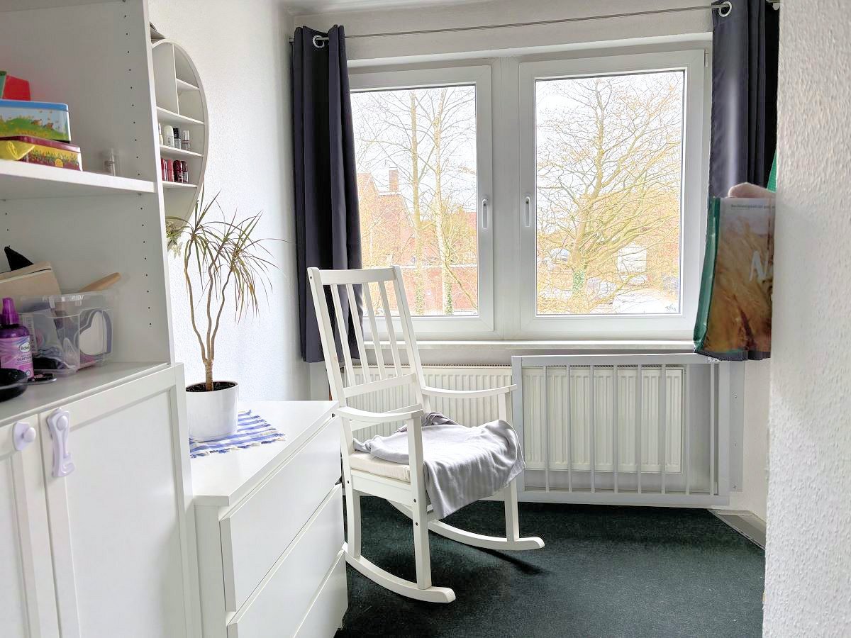 Flur mit viel Licht im Dachgeschoss