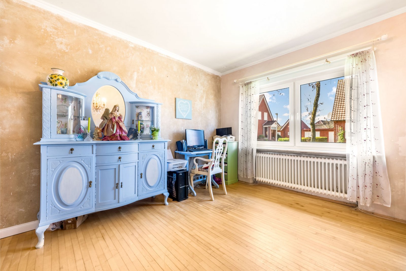 Schlafzimmer 1