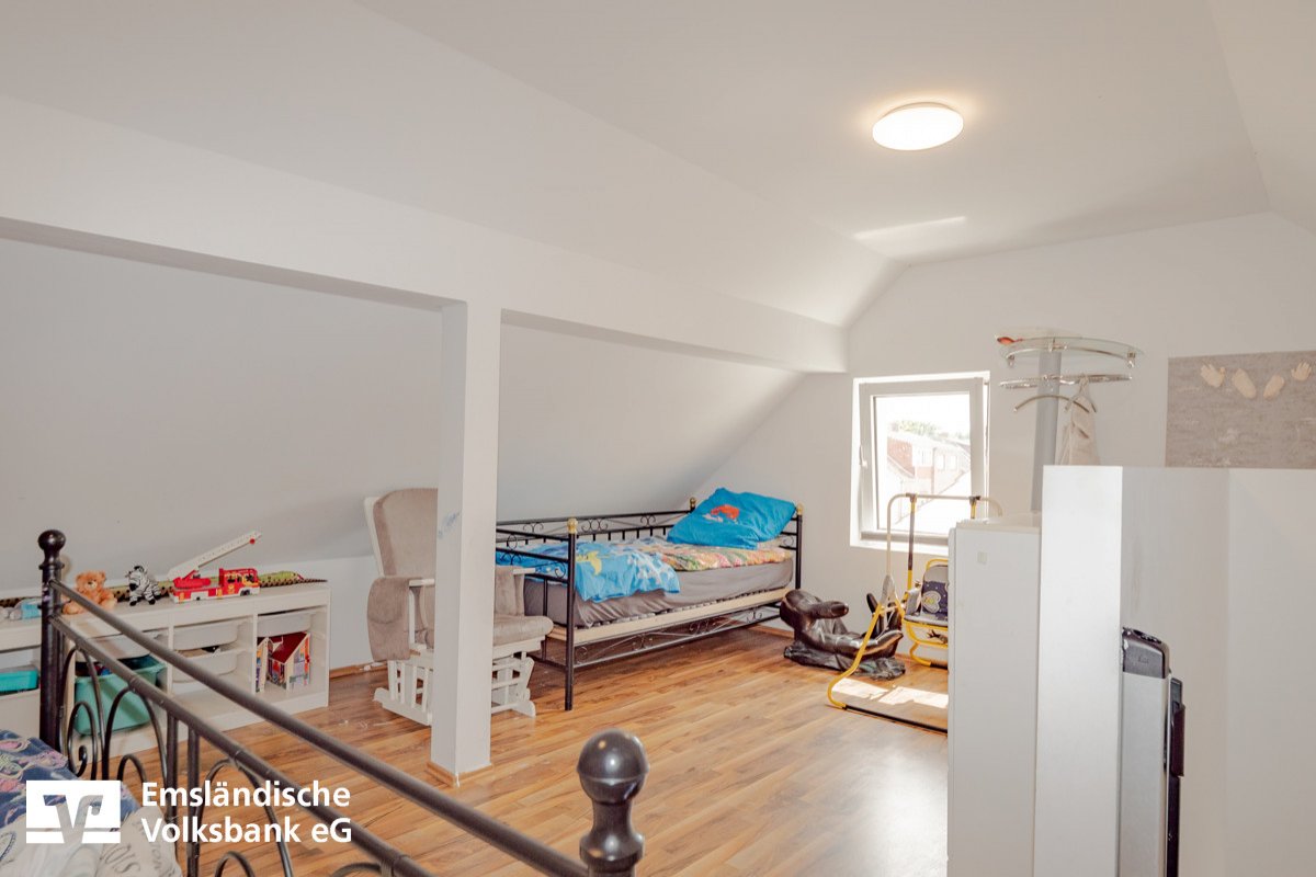 Schlafzimmer DG