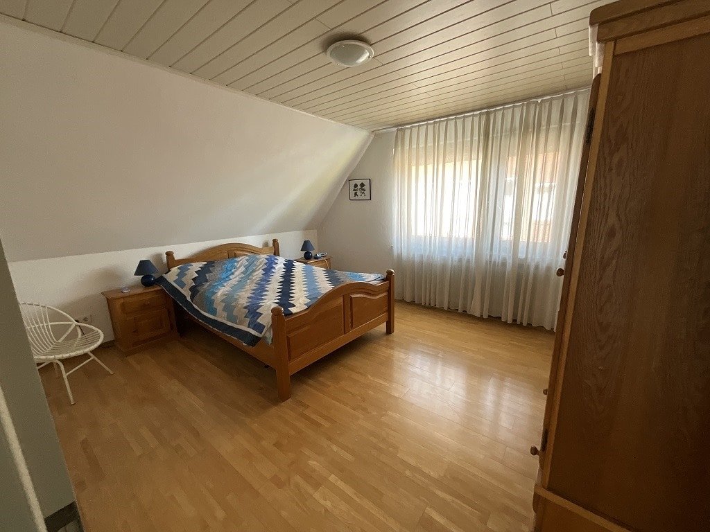 Schlafzimmer DG