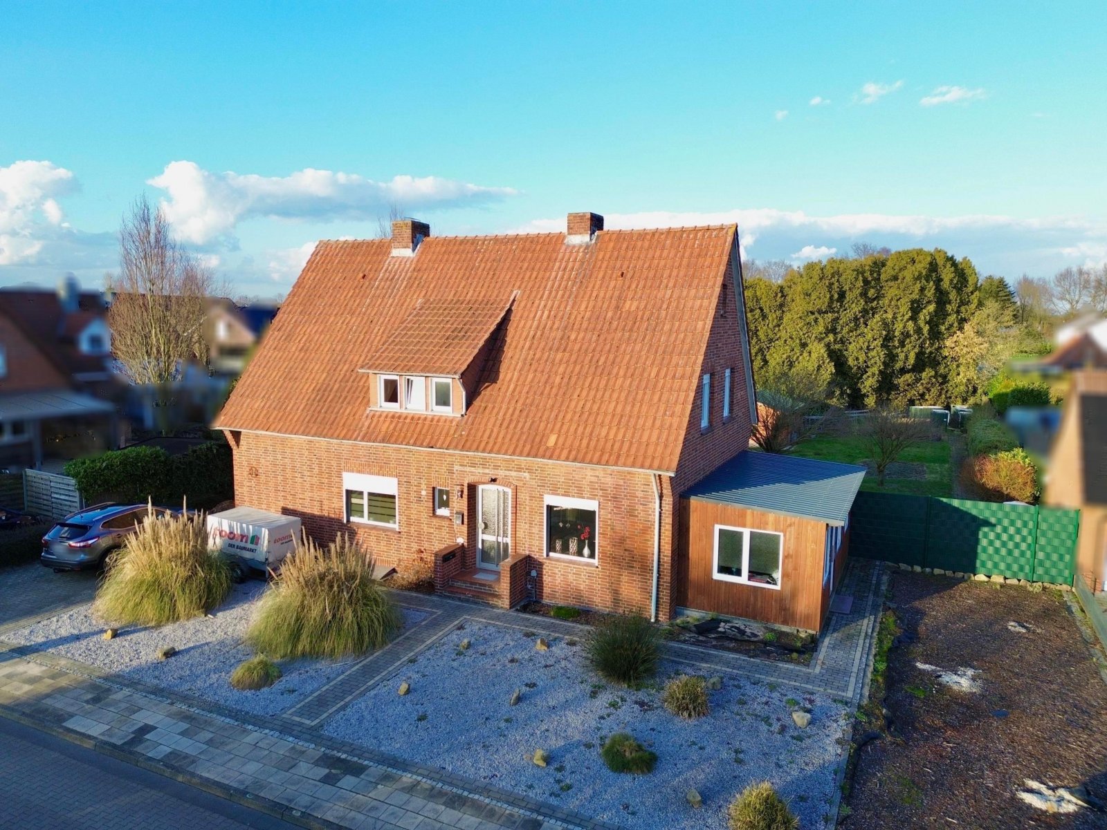 Straßenansicht