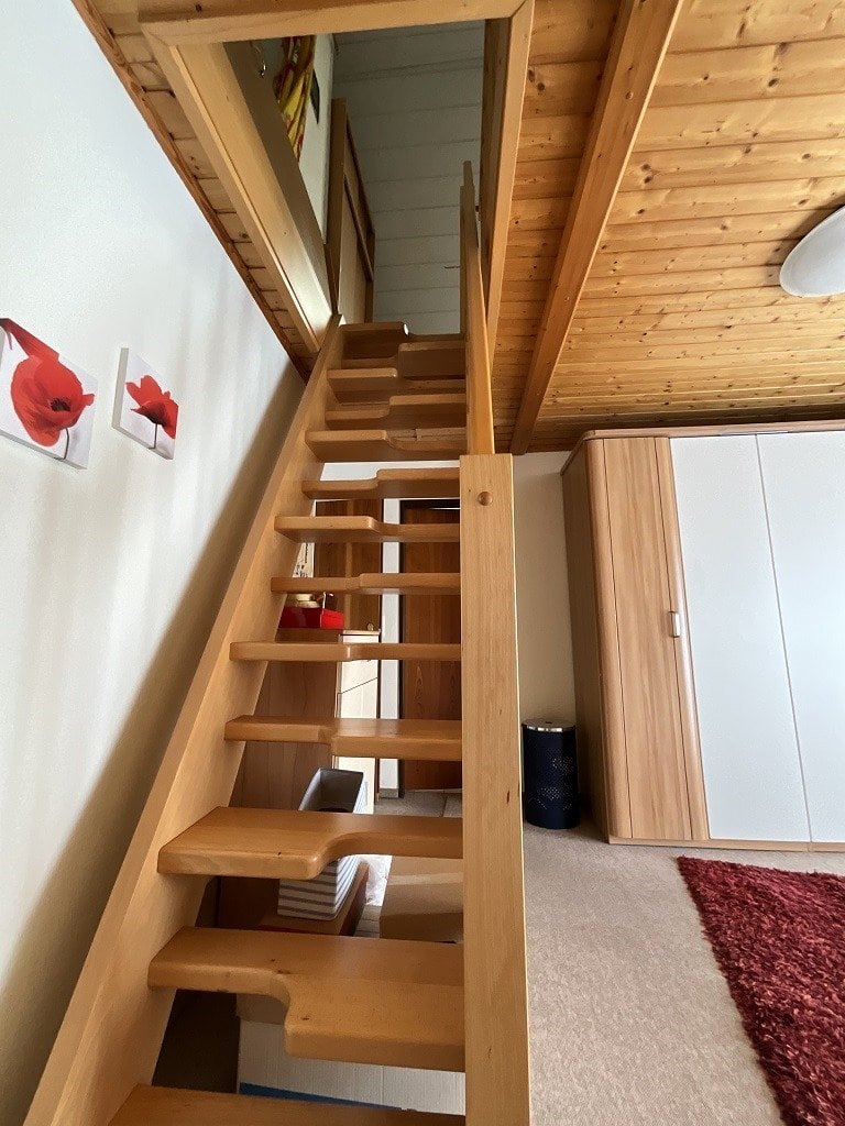 Raumspartreppe zum Spitzboden