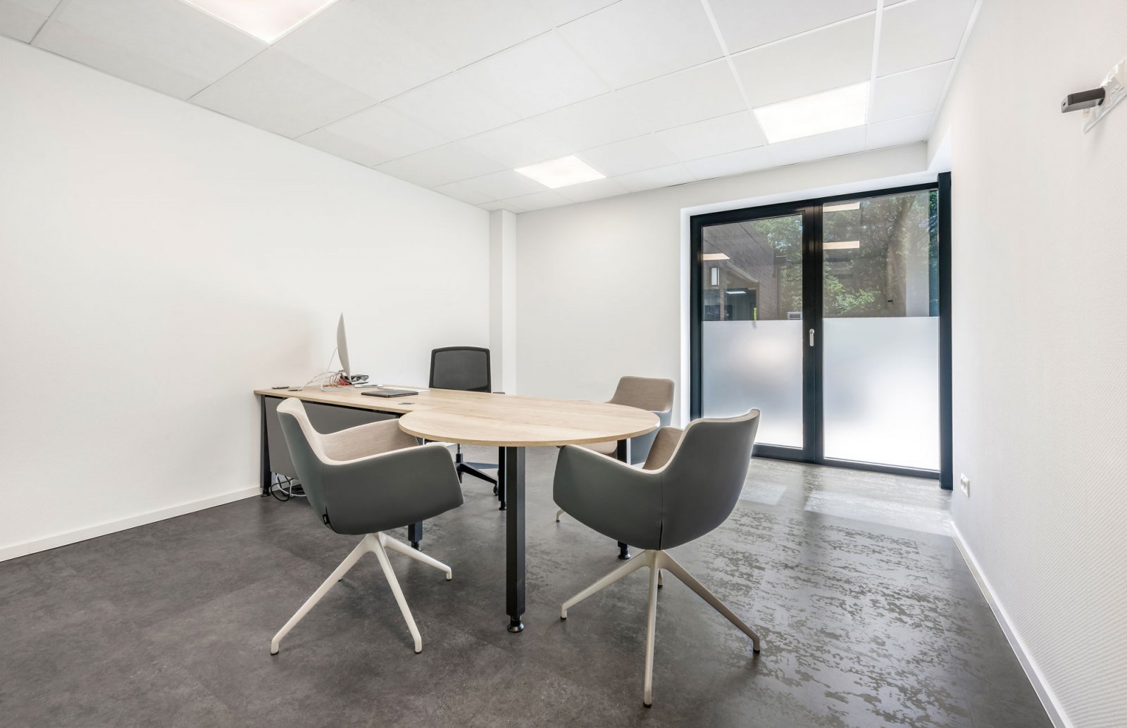 Büro 1