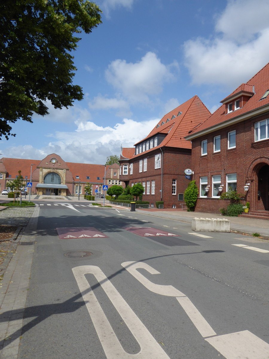 Straßenansicht
