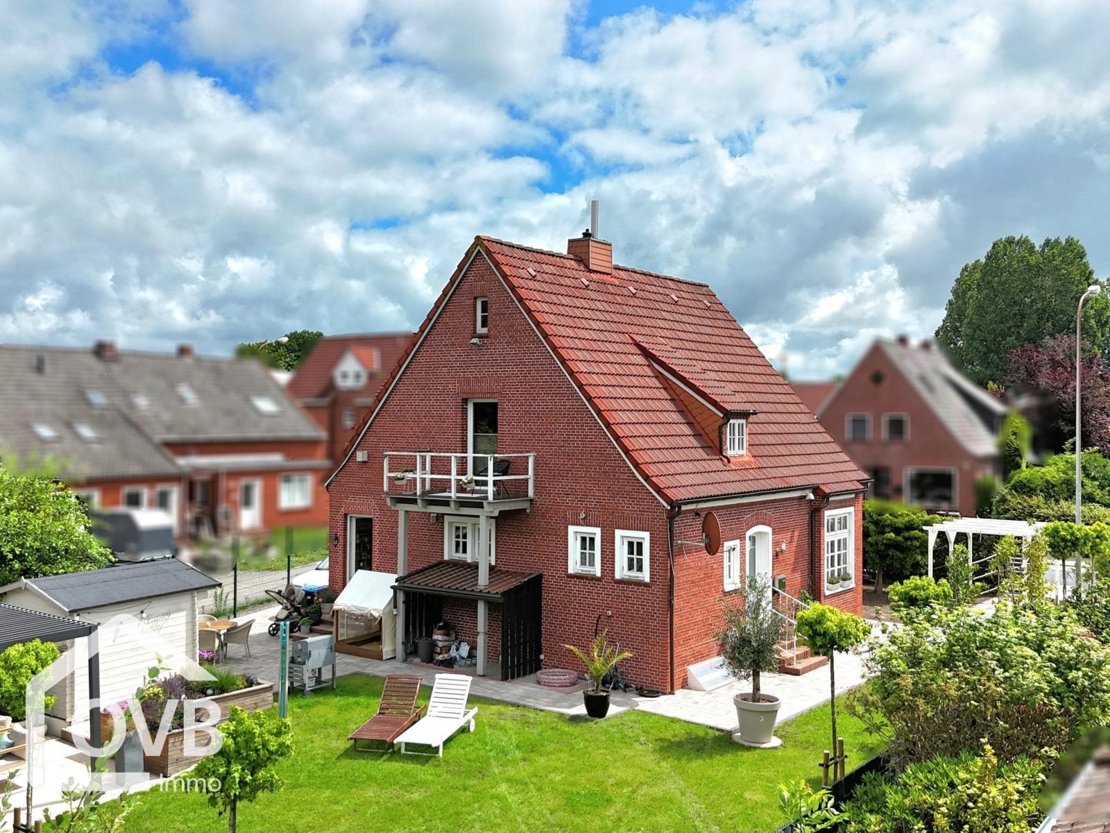 Drohnenaufnahme Garten / Rückansicht