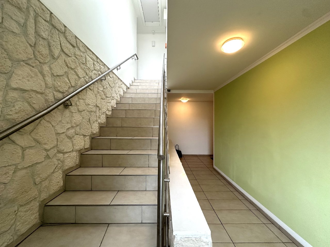 Treppe zur Wohnung