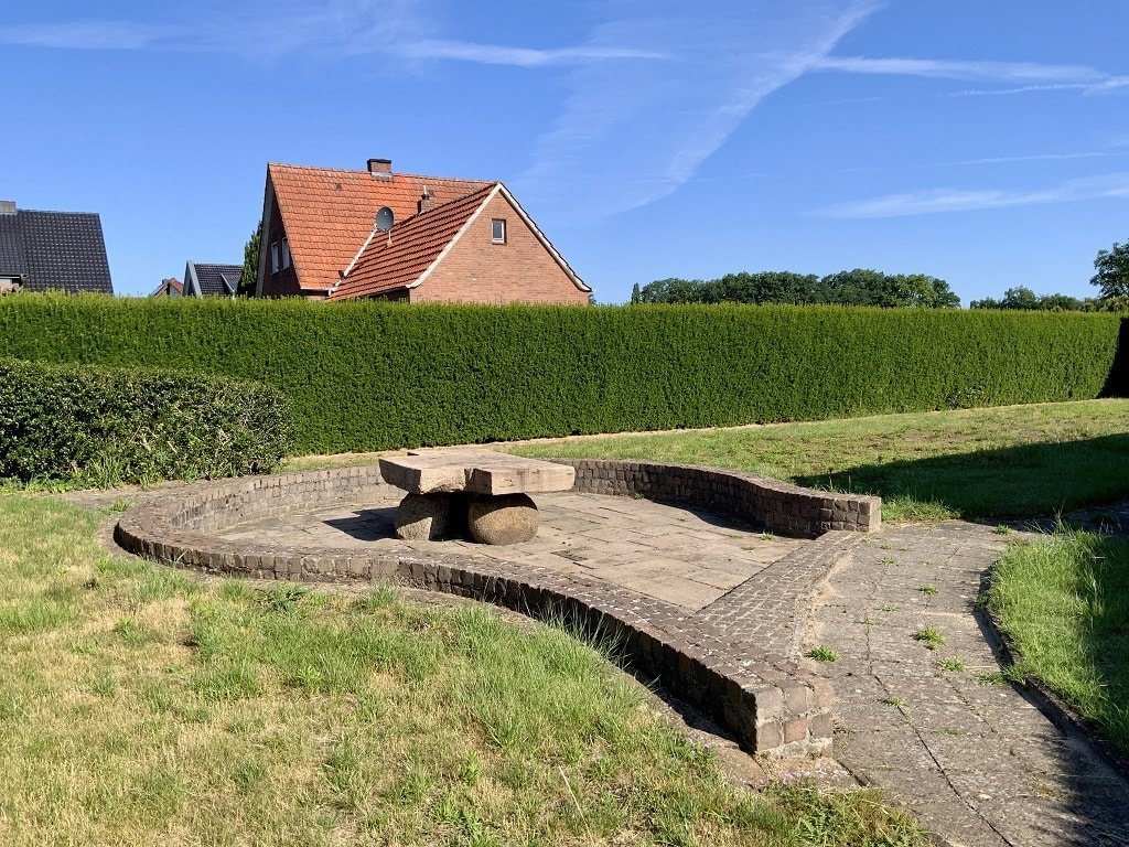 Garten mit Grillplatz