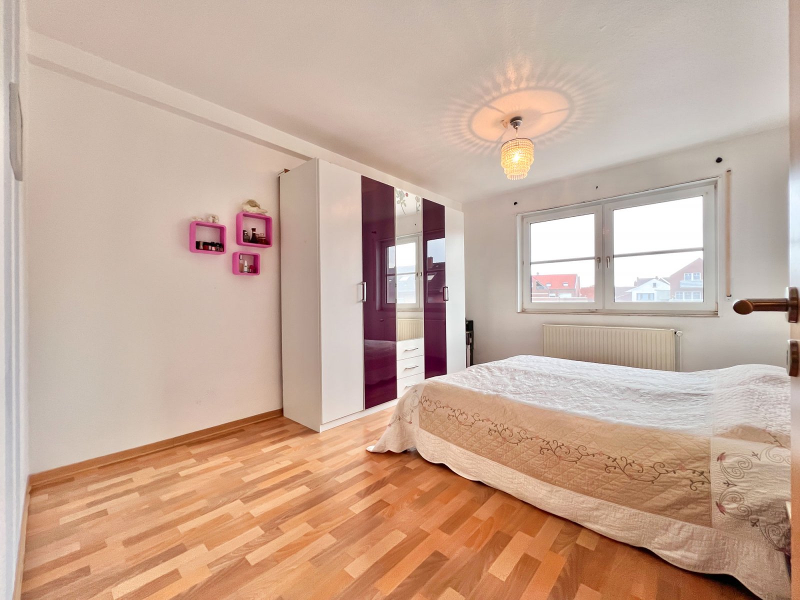 (Eltern-) Schlafzimmer