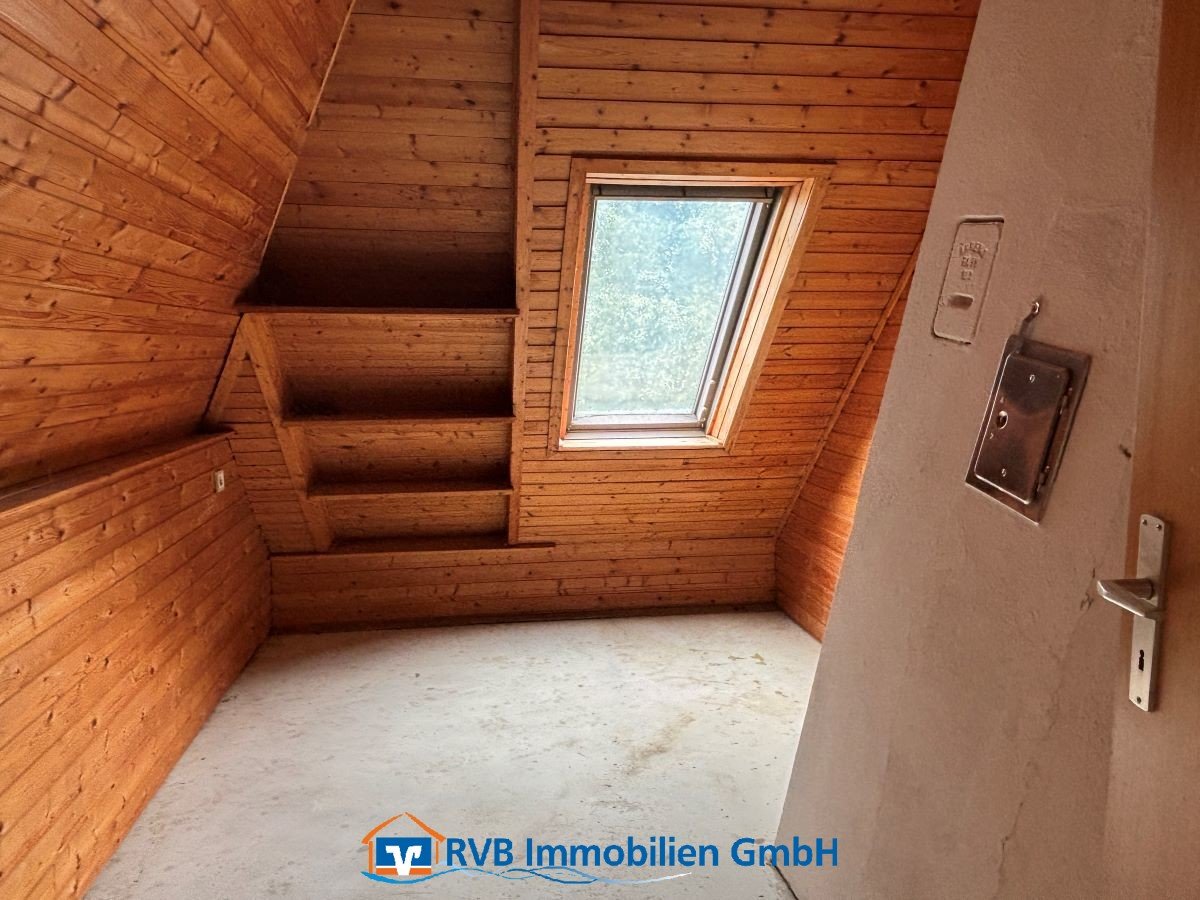 Büro/Ankleideraum