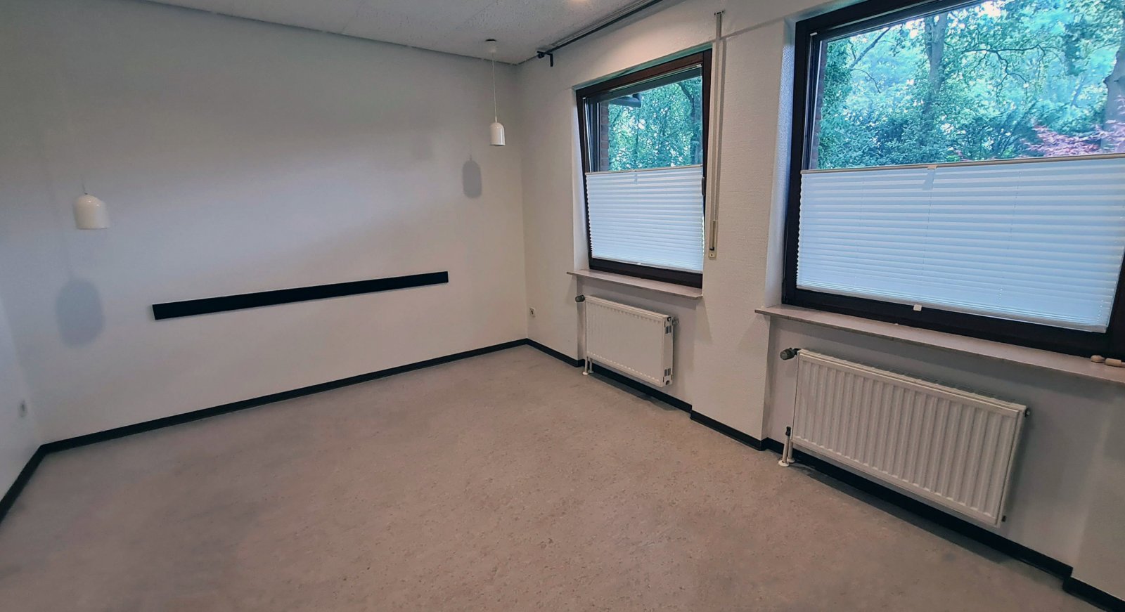 Behandlungszimmer / Büro